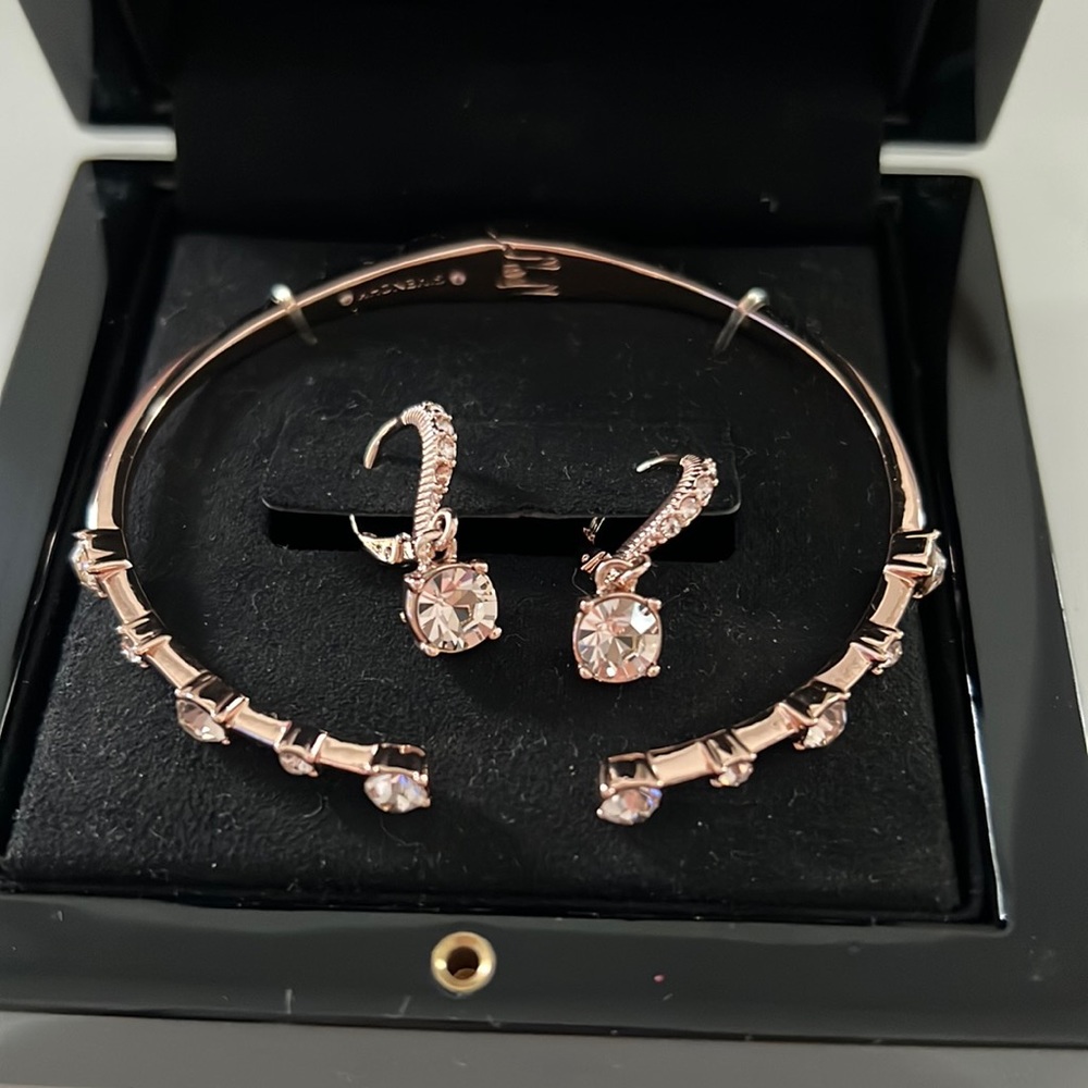 Givenchy jewelry set